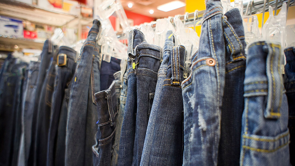 Jeans | Bildquelle: WDR/mauritius images Jeans