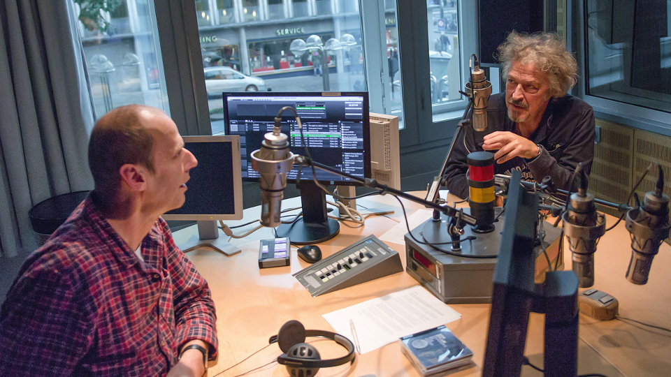 WDR4-Musikchef Tom Petersen (l) und Wolfgang Niedecken