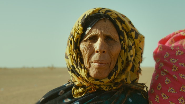 Tarcha (73 J.) in ihrer Heimat West Sahara