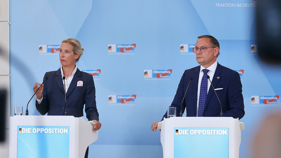 AfD-Fraktionsvorsitzende Alice Weidel und Tino Chrupalla | Bildquelle: WDR/ddp/dts AfD-Fraktionsvorsitzende Alice Weidel und Tino Chrupalla