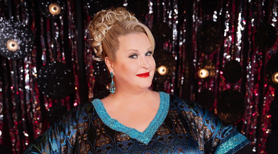 Die Gastgeberin Daphne de Luxe.