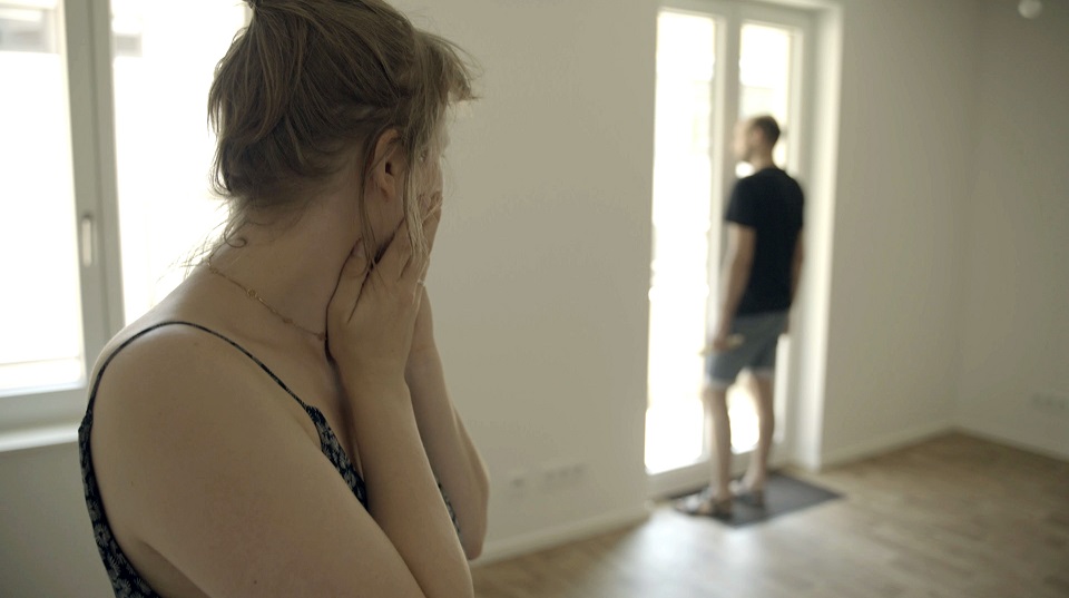 Michi und Louis in der neuen Wohnung.