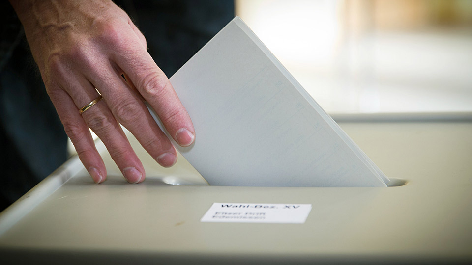 Wahlzettel | Bildquelle: Kappeler/dpa Wahlzettel