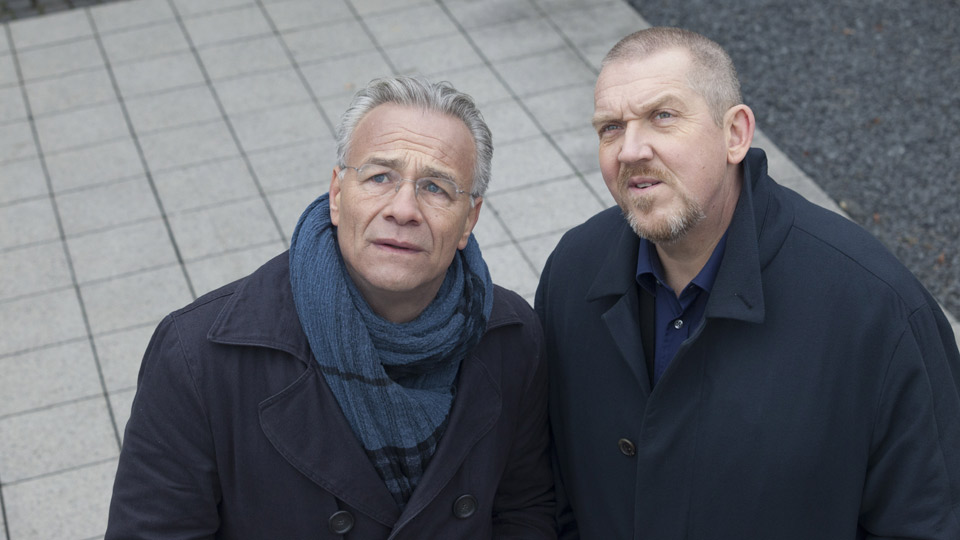 Max Ballauf (Klaus J. Behrendt), Freddy Schenk (Dietmar Bär) | Bildquelle: WDR/Kost Max Ballauf (Klaus J. Behrendt), Freddy Schenk (Dietmar Bär)
