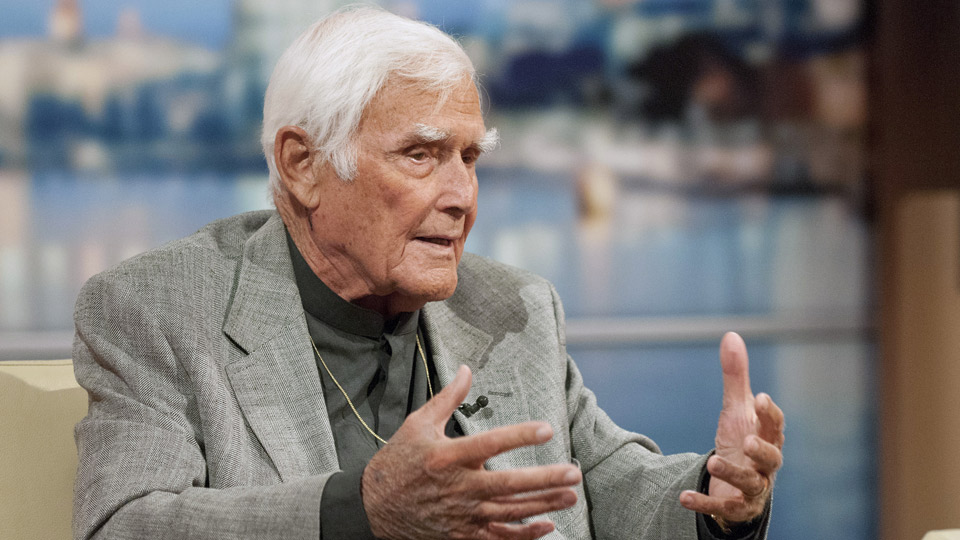 Joachim Fuchsberger | Bildquelle: WDR/Max Kohr Joachim Fuchsberger