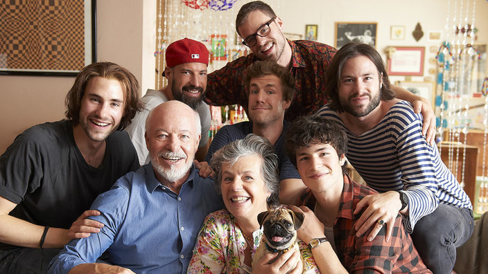 Die Mockridges | Bildquelle: WDR/Warner Bros/Melanie Grande Die Mockridges