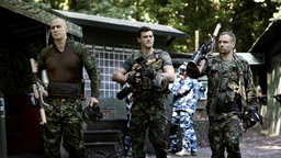 Szene aus der Serie "Babylon" | Bildquelle: WDR/Nightjack Ltd/Dean Rogers Szene aus der Serie "Babylon"