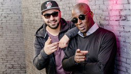 Rapper MoTrip und Wayne Marshall (r).