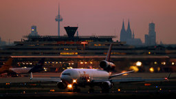 Flughafen Köln/Bonn | Bildquelle: WDR/dpa Flughafen Köln/Bonn