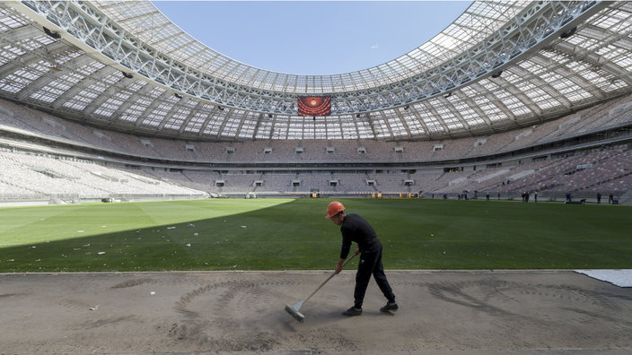Bauarbeiten im Luschniki-Stadion | Bildquelle: Ivan Sekretarev/AP/dpa Bauarbeiten im Luschniki-Stadion