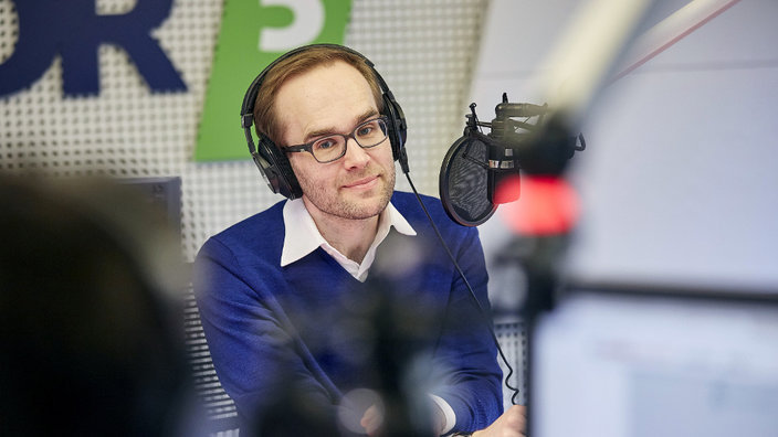 Max von Malotki im WDR 5 Studio | Bildquelle: WDR/Claus Langer Max von Malotki im WDR 5 Studio