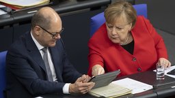 Kein Zweifel an der NATO | Bildquelle: dpa/Daniel Naupolt Kein Zweifel an der NATO