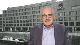 Ulrich Deppendorf | Bildquelle: WDR Ulrich Deppendorf