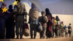 Eine Gruppe von Migranten und Flagge der Europà ischen Union EU | Bildquelle: WDR / Adobe Eine Gruppe von Migranten und Flagge der Europà ischen Union EU