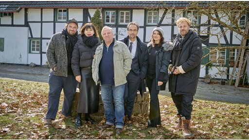 v.l.n.r.: Regisseur Till Franzen, Produzentin Jutta Müller, THIEL (Axel Prahl), BOERNE (Jan Josef Liefers), WDR Redakteurin Sophie Seitz, Kameramann Jan Prahl