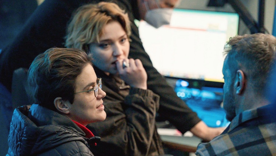 Isabell uba (Im Hintergrund Benita Hansen, rechts Roland Riebeling)